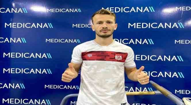 Sivasspor’un yeni transferi Abdulkadir Parmak sağlık kontrolünden geçti