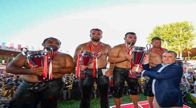 Bakan Bak: “Antalyalılar hazırlıklı gelmiş”