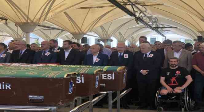 Kılıçdaroğlu, CHP Milletvekili Özkan’ın annesinin cenaze törenine katıldı