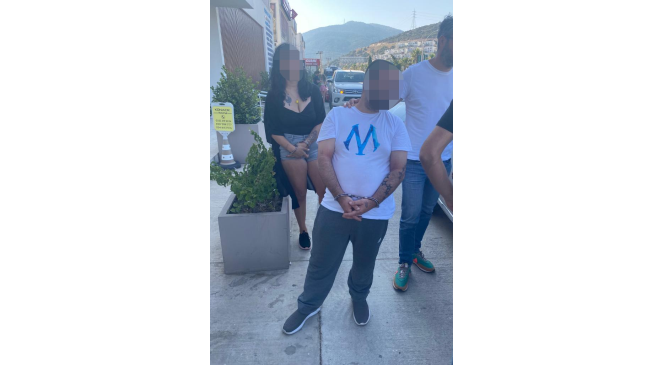 Çalıntı otomobille kaçarken yakalandılar