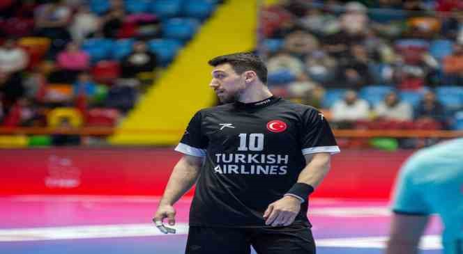 Milli hentbolcu Yakup Yaşar Simsar, CSM Focsani’ye transfer oldu