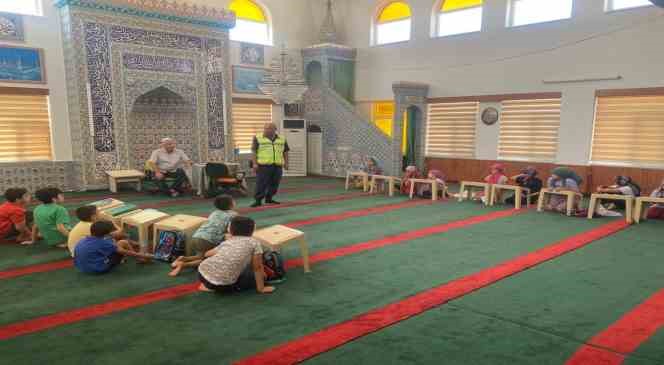 Jandarma, Gazipaşa’da Kur’an kursu öğrencilerine trafik semineri verdi