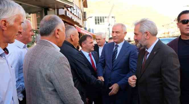 AK Parti Genel Başkanvekili Ala: “Bir politikaya karşı çıkabilirsiniz, bunun yeri Meclis’tir, iktidar partisinin siyasi il başkanlıkları değil”