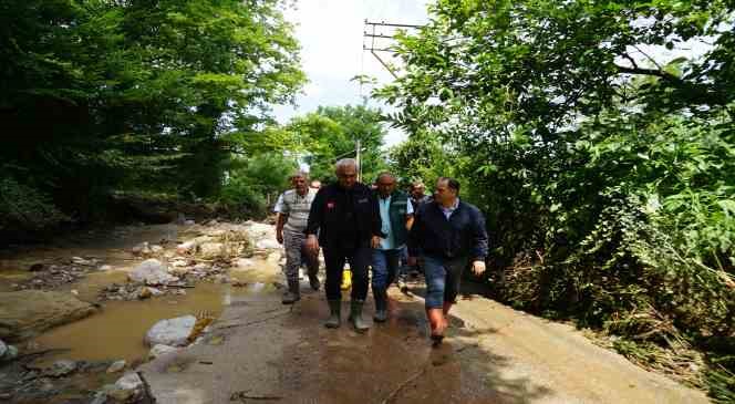 Vali Çakır: “4 mahallemizde irili ufaklı 100’den fazla binamız selden etkilendi”