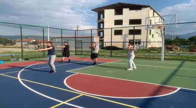 Başmakçı’da Spor Okulları eğitimleri devam ediyor