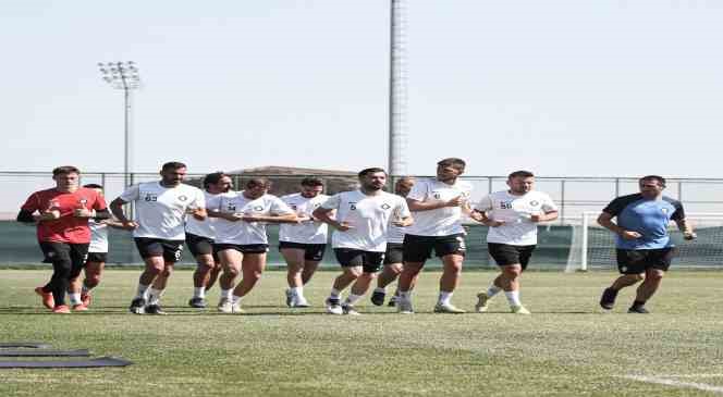 Altay’ın kamp programı netleşti