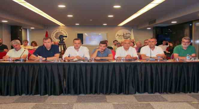 ATB  Başkanı Çandır, “İklim değişikliğini önemsemeli, tarımsal üretim ve ticareti bu bilinçle planlamalıyız”