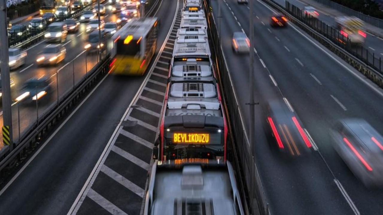 İstanbul’da toplu ulaşıma zam ertelendi