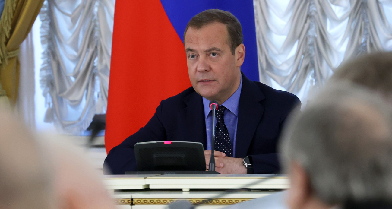 Medvedev: ‘Ukrayna’nın saldırısı başarılı olursa nükleer silah kullanırız’