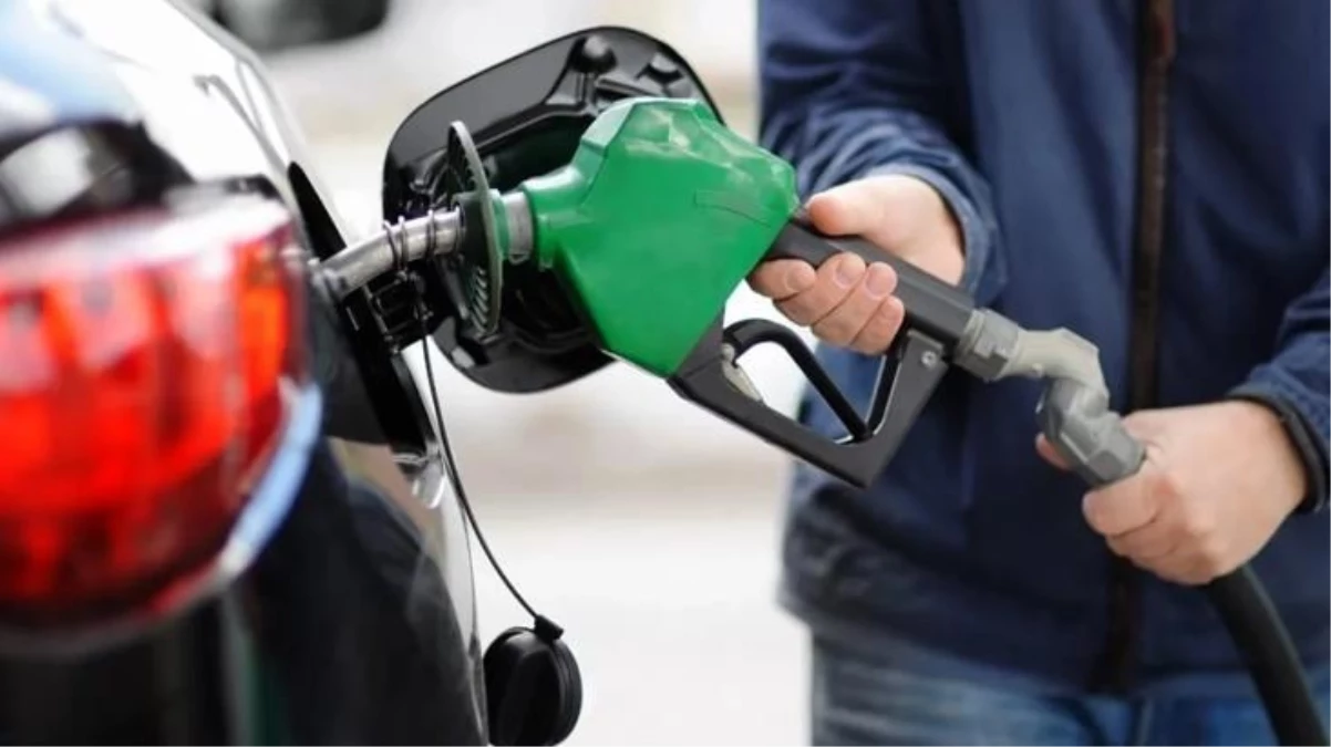 Motorine bir zam daha! Litresi 35 lirayı aştı