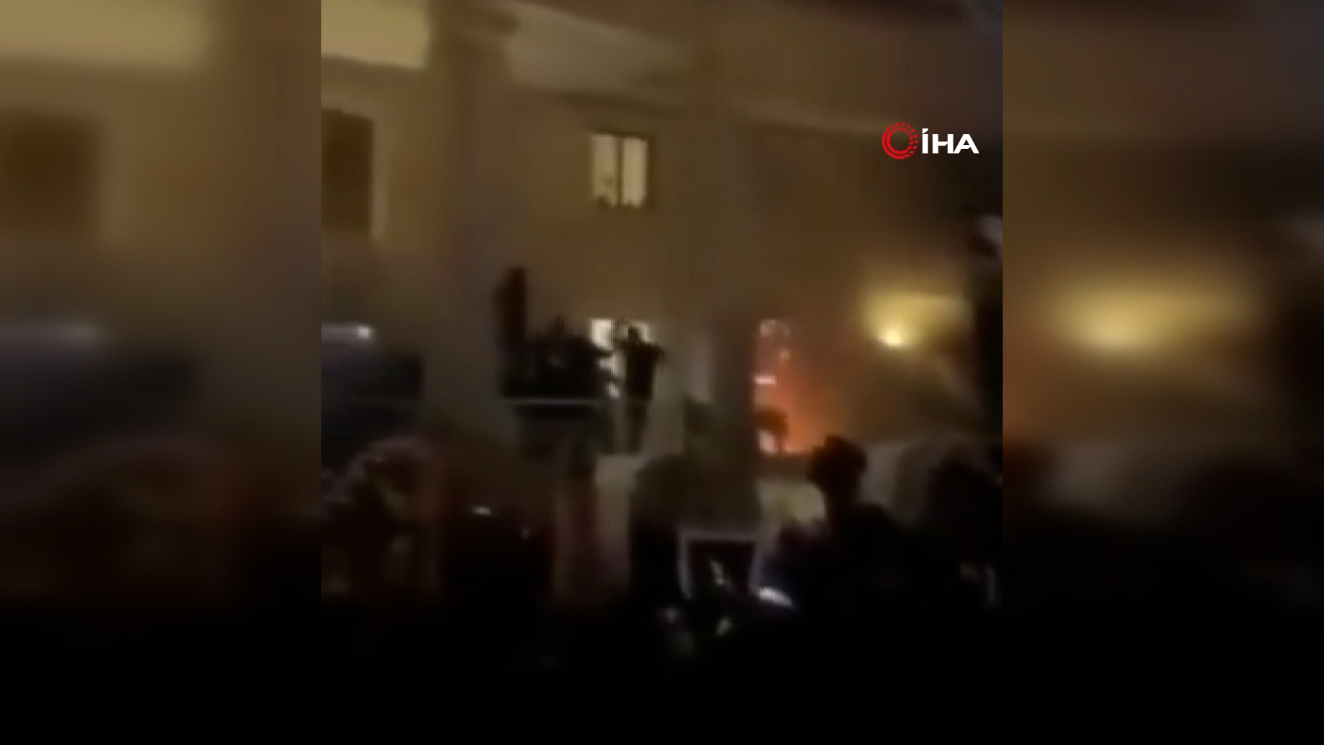 İsveç’in Bağdat Büyükelçiliği binası ateşe verildi