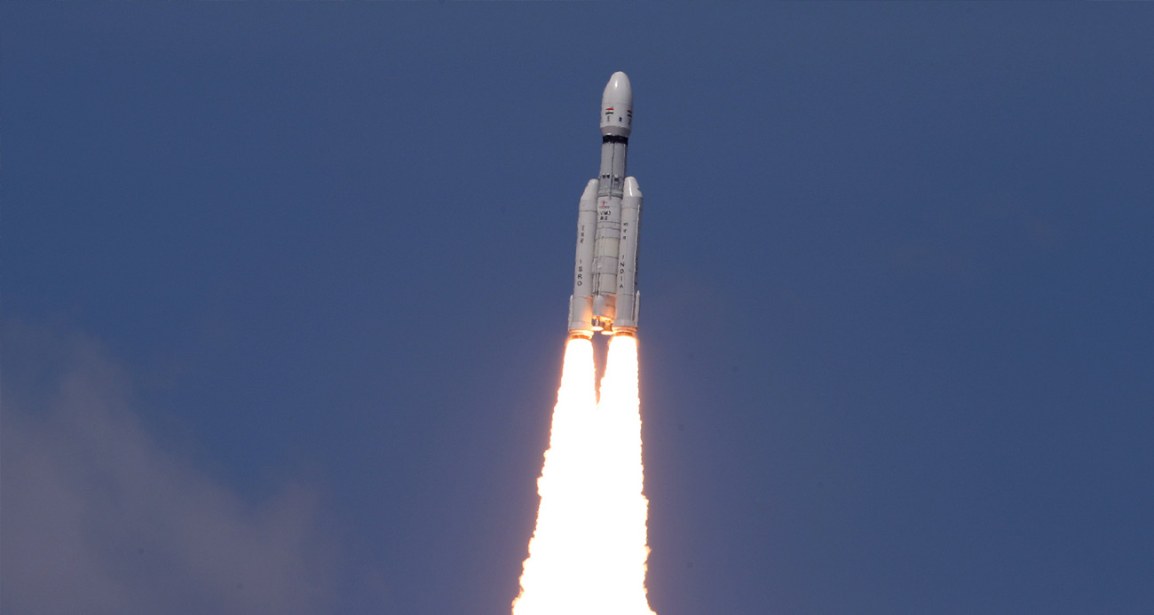 Hindistan, Ay’a insansız uzay aracı gönderdi