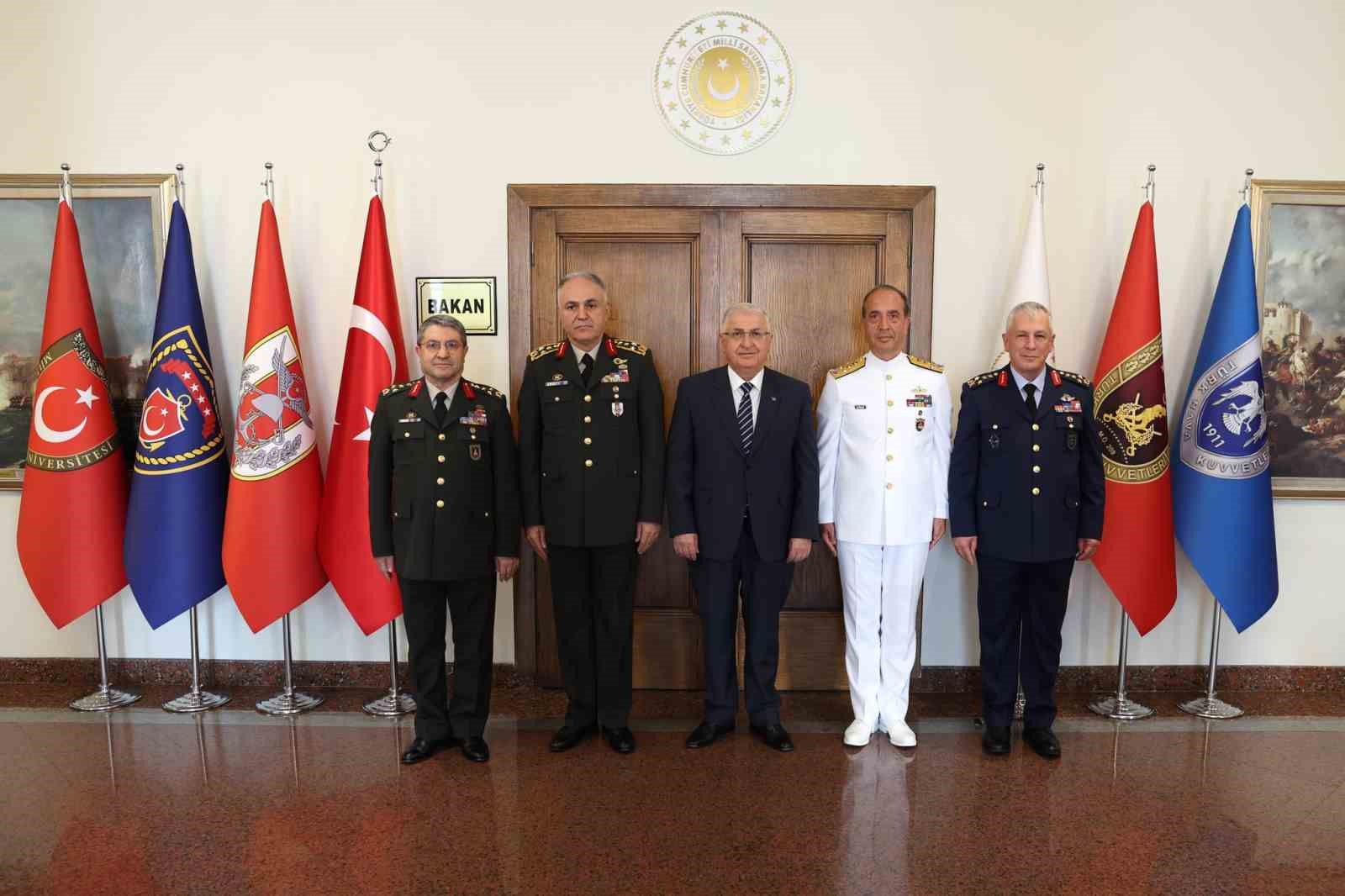 Bakan Güler, TSK Komuta Kademesi’ni kabul etti