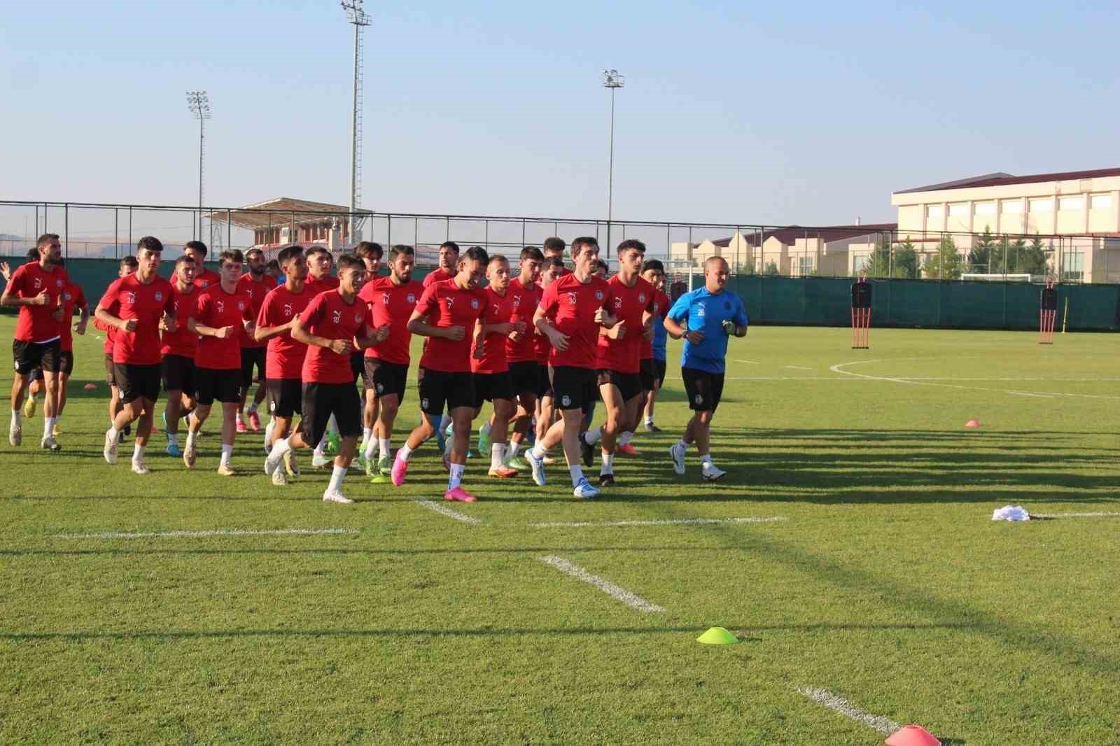 Afyonspor ilk hazırlık maçını Belediye Kütahyaspor oynayacak