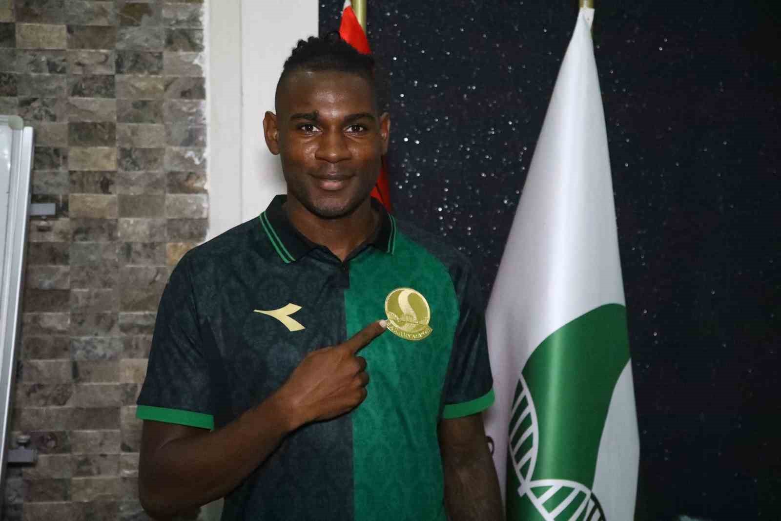 Sakaryaspor, Rashad Muhammed’i kadrosuna kattı