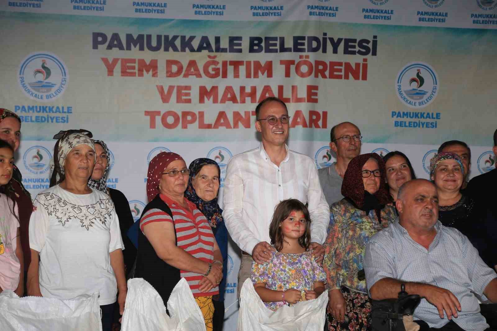 Pamukkale’de 537 üreticiye 50 ton yem desteği sağlanıyor