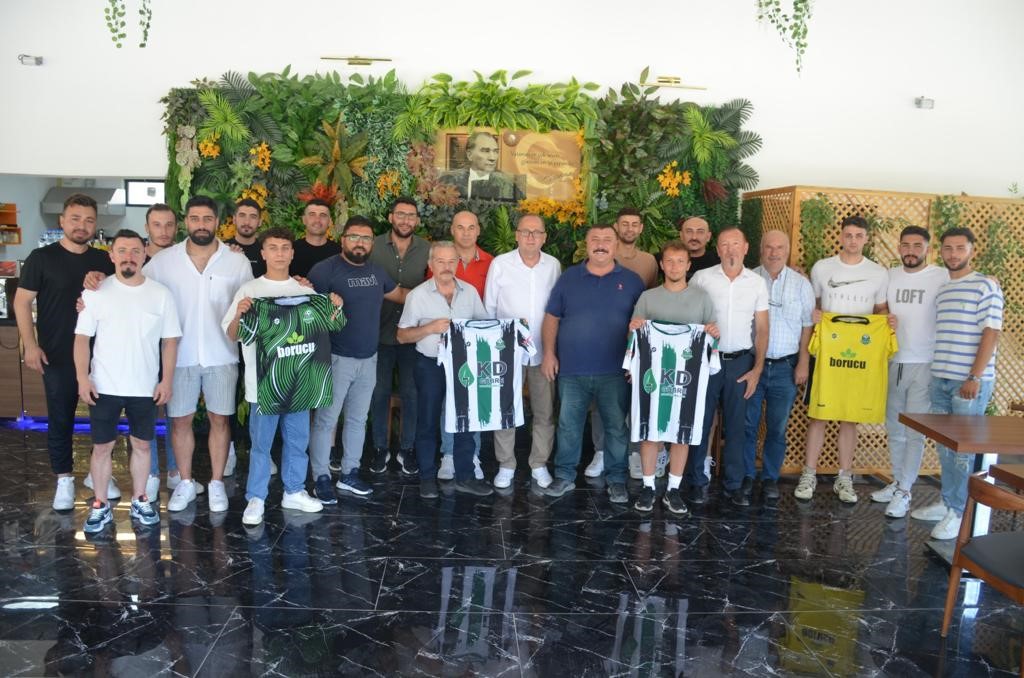 Beylikovaspor’dan transfer şovu