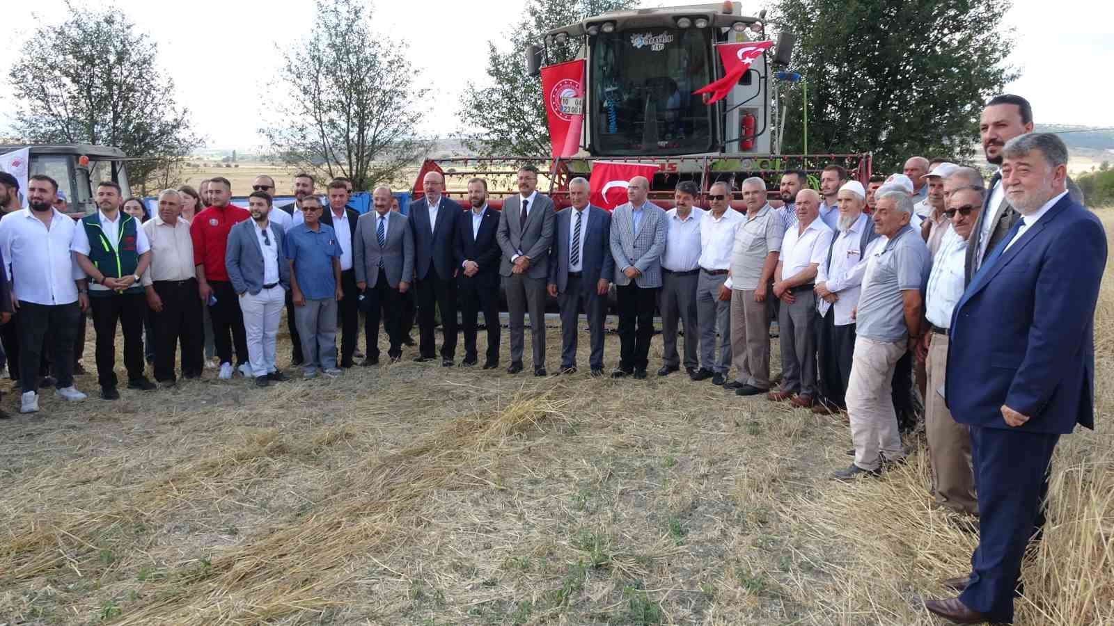 Tavşanlı İsaköy’de ’Harman kaldırma’ etkinliği