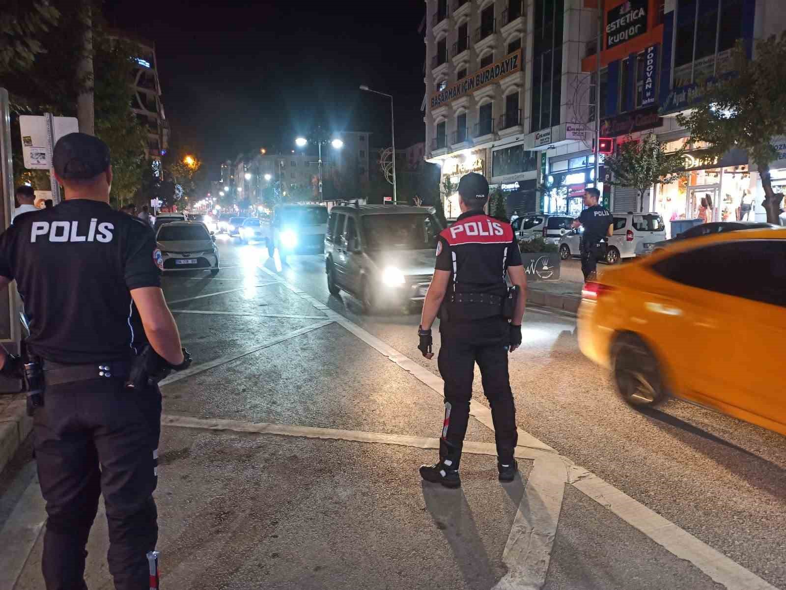 Van’da hapis cezası bulunan 22 şahıstan 15’i tutuklandı