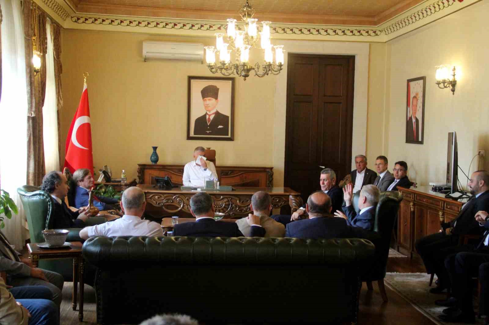 Malatya Valiliği’ne atanan, Vali Ersin Yazıcı’ya duygusal veda