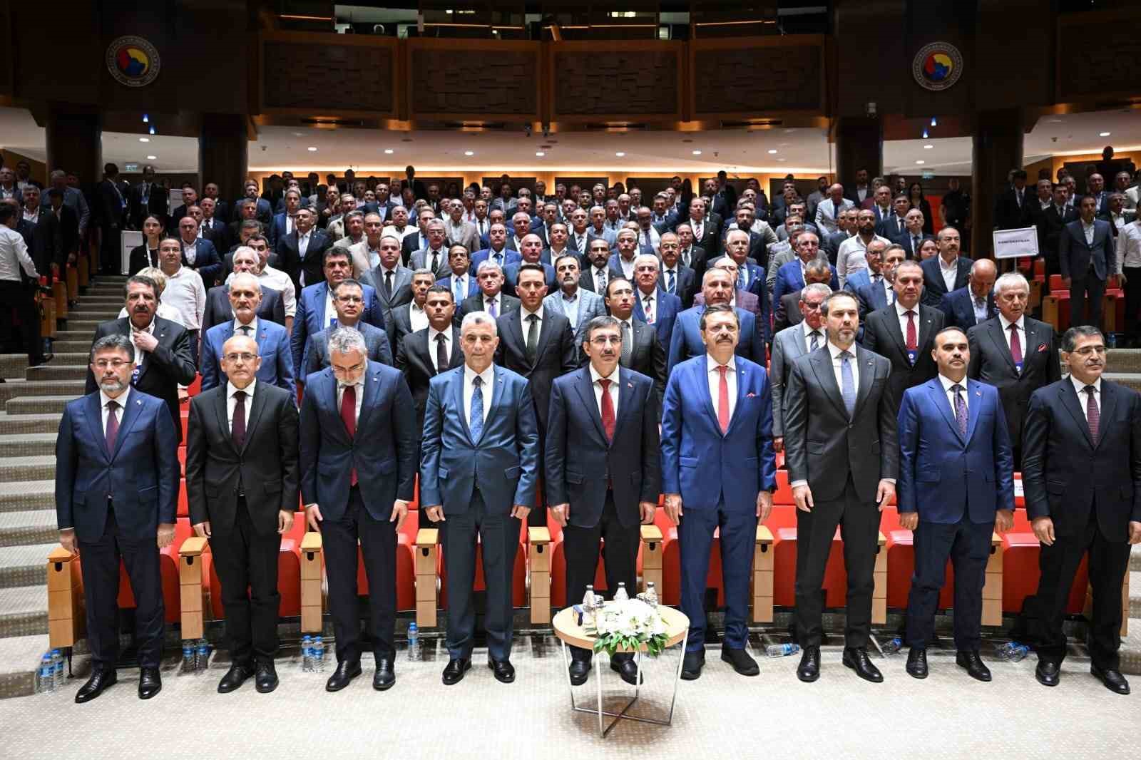 Cumhurbaşkanı Yardımcısı Yılmaz: “Daha düşük tek haneli enflasyon hedeflerden resesyona düşmeden devam etmek durumundayız”