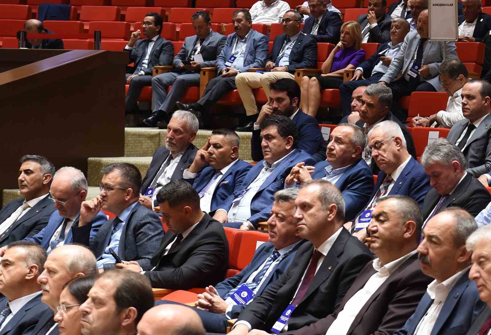 Başkan Sadıkoğlu: “Faizsiz kredi ve hibe desteği bekliyoruz”