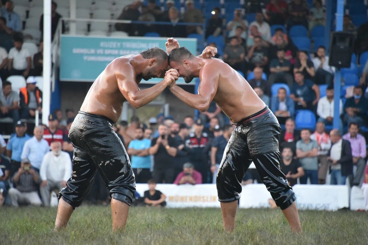 Er meydanının yiğitleri 8. kez Yunusemre’de buluşuyor