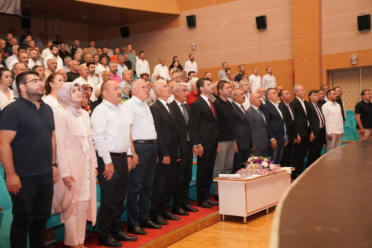 MHP’li Bulut, “Liderimizin bir çağrısıyla tüm milliyetçiler çizmeyi giymeye hazır”