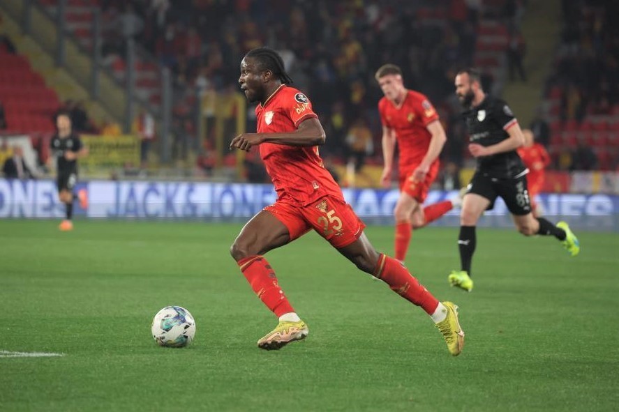 Göztepe, Ngalina’yı Haugesund’e kiraladı