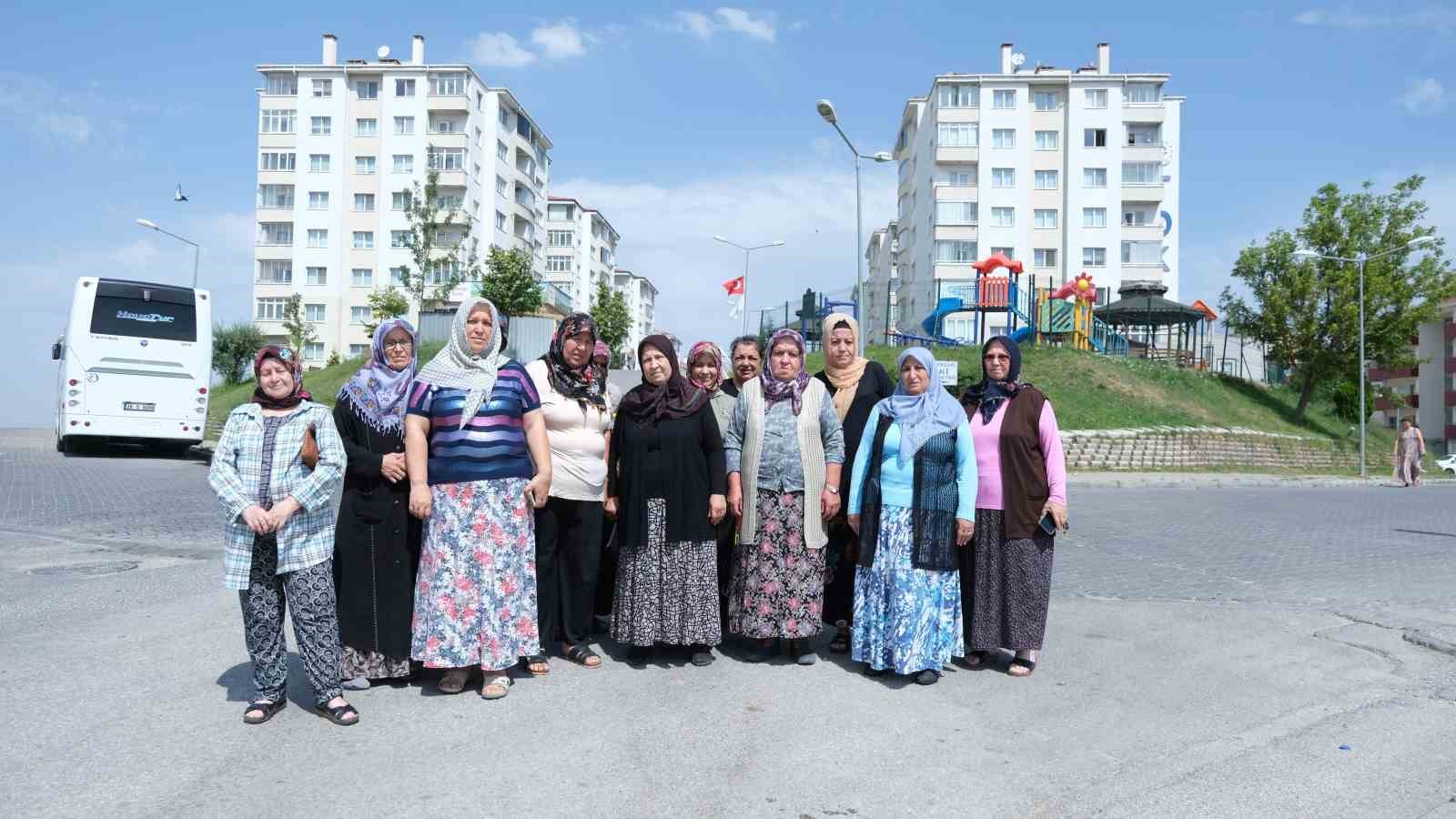 Yerel yönetimlerin ’dışladığı’ TOKİ bölgesindeki vatandaşlardan tepki