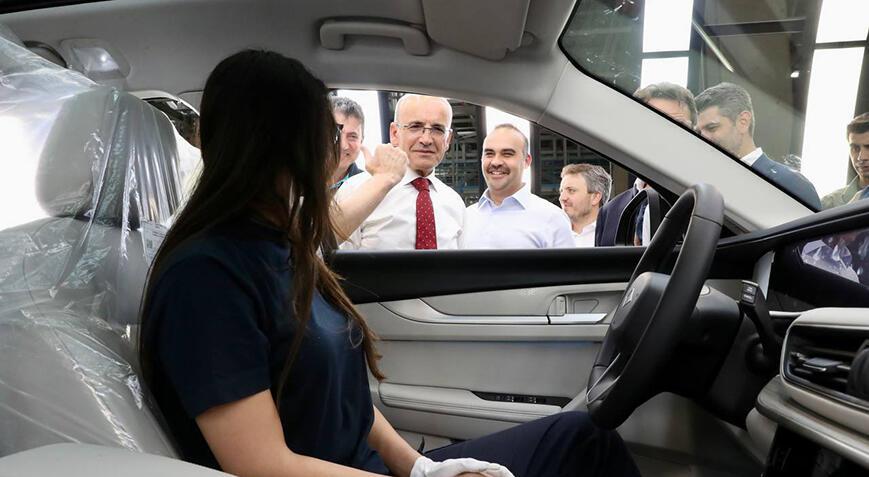 Yollardaki Togg sayısı 2 bini aştı! Bakan Kacır: Üretim daha da hızlanacak