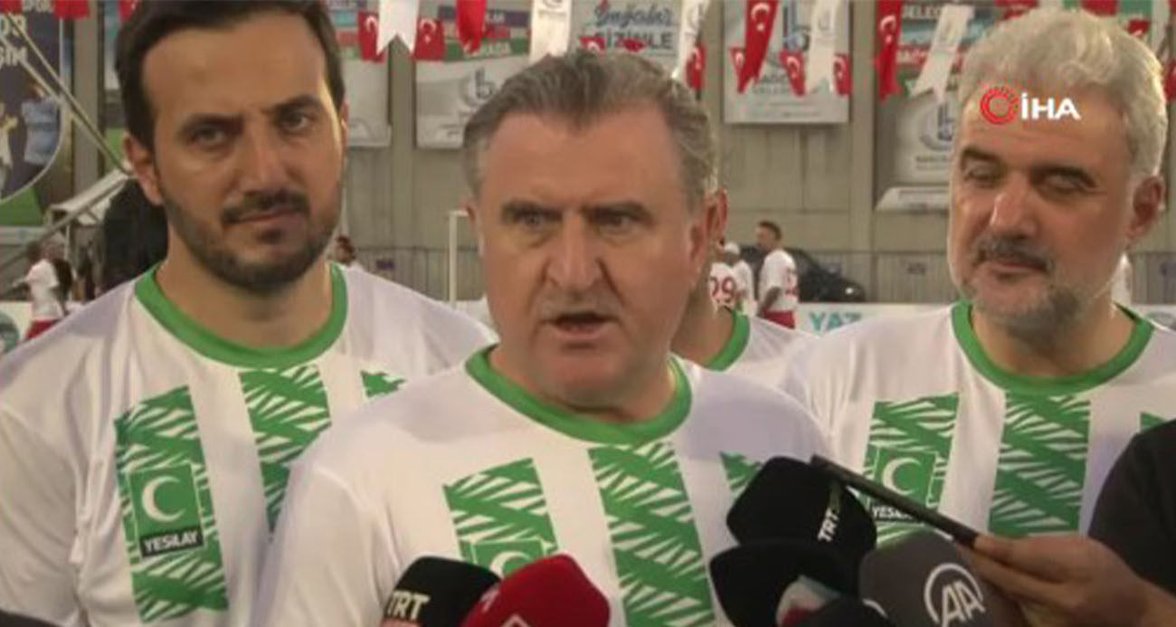 Bakan Osman Aşkın Bak, “Şöhretler Karması” maçında sahaya çıktı