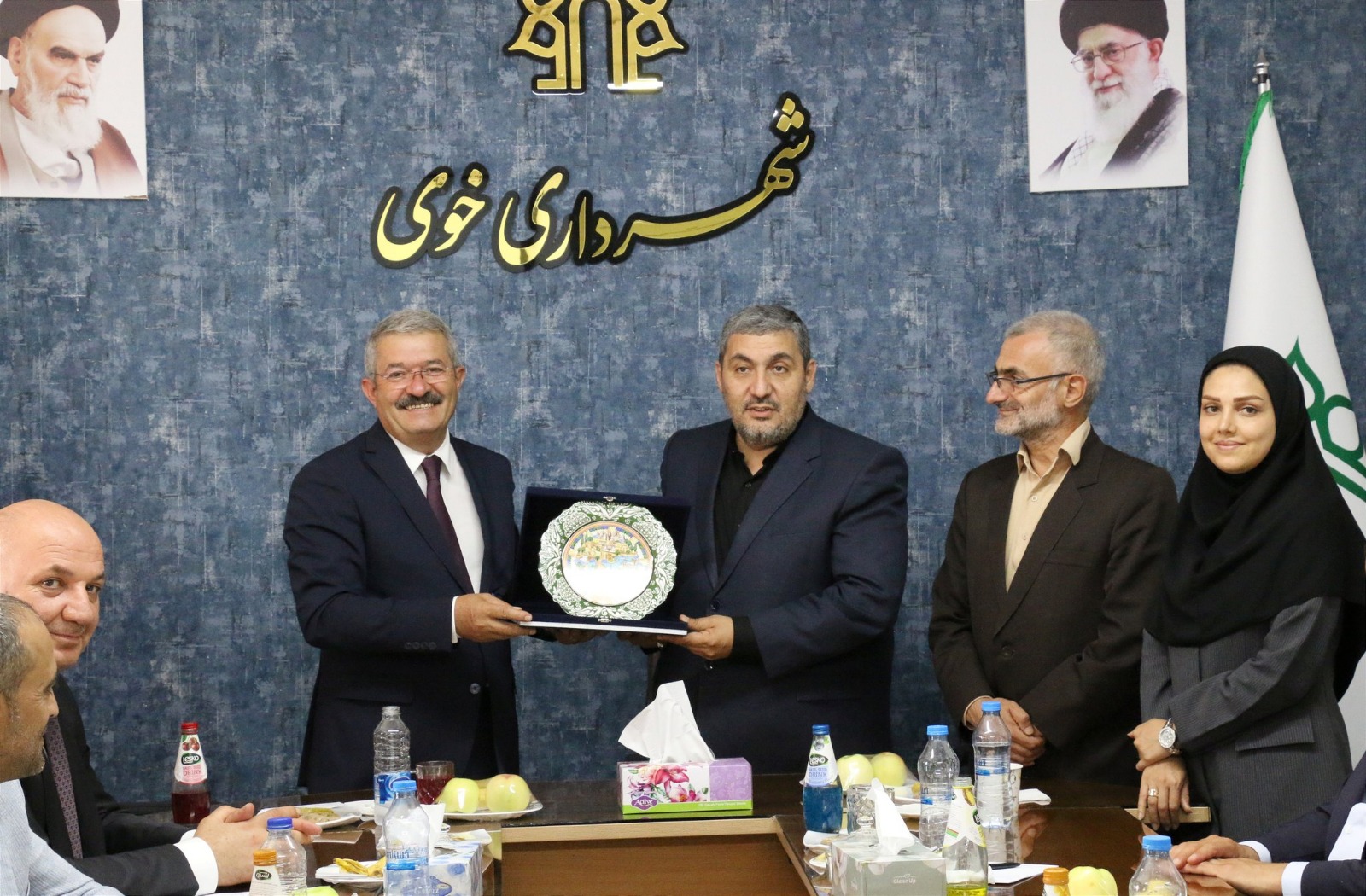 Van heyeti İran’da çeşitli temaslarda bulundu