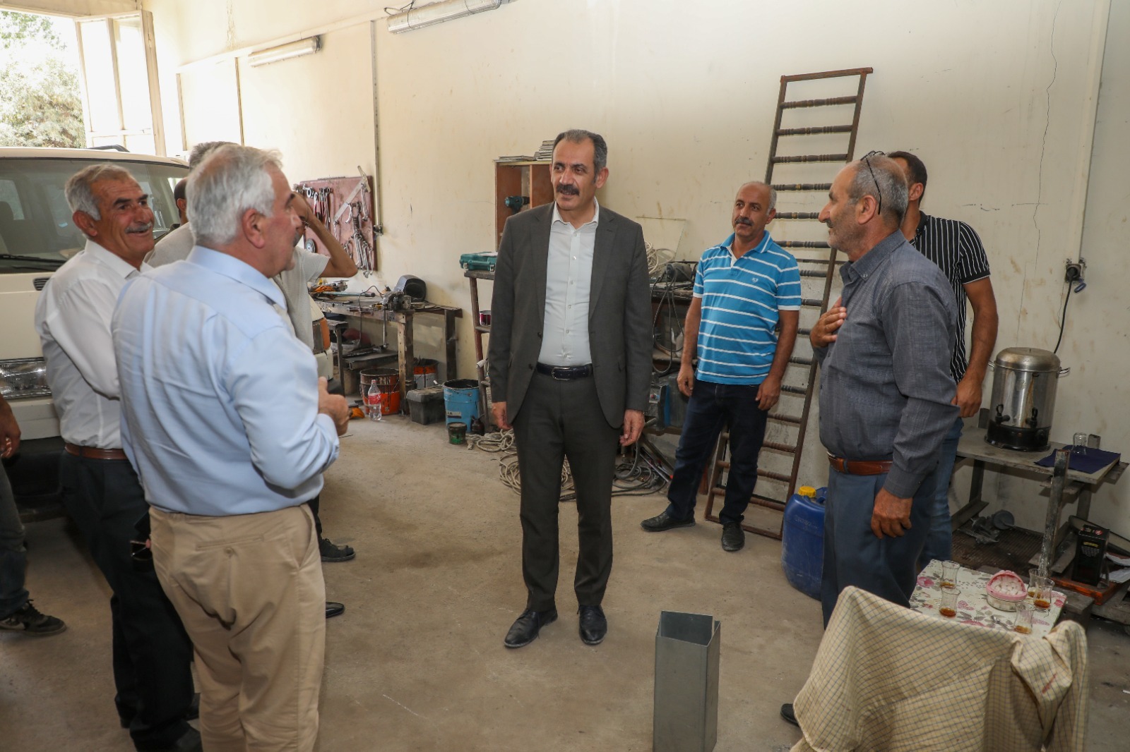 Gürpınar’da Sanayi esnafı yeni iş yerlerine kavuştu