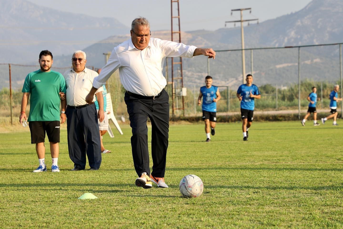 Yunusemre Belediyespor sezonu açtı