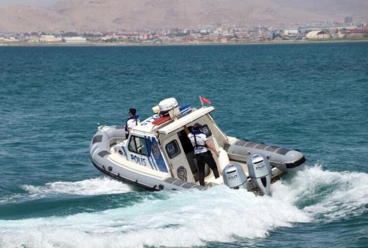 Van’da boğulmalara karşı uyarılar yapılıyor