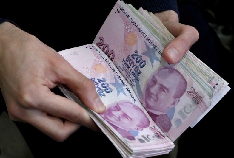 Milyonları ilgilendiriyor! Bakan Işıkhan memur ve emekli maaş zammı için tarih verdi