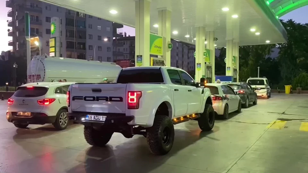 Araba İle Bir Yerlere Gitmek Lüks Oldu