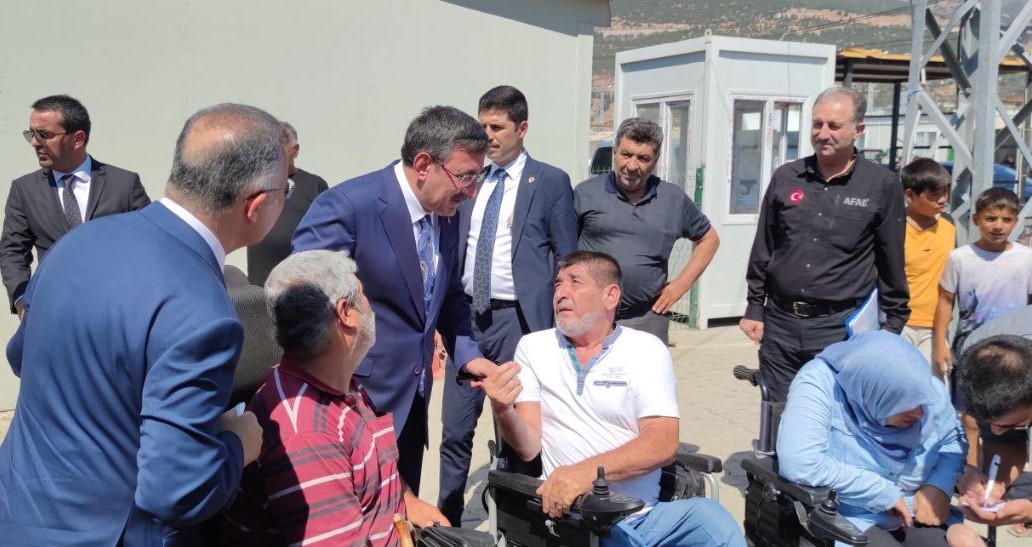 Cumhurbaşkanı Yardımcısı Cevdet Yılmaz, Nurdağı’nda incelemelerde bulundu