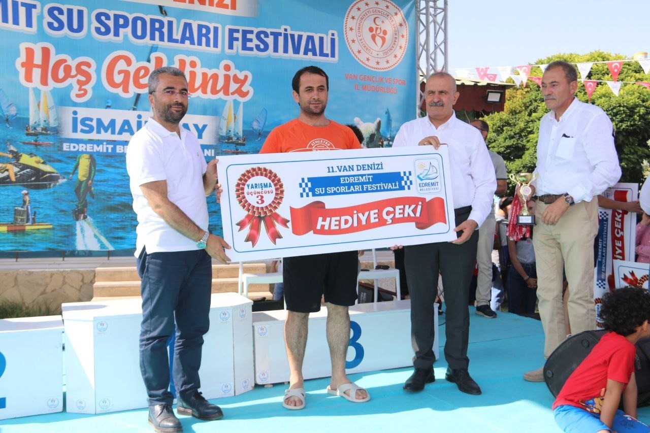 Edremit Su Sporları Festivali sona erdi