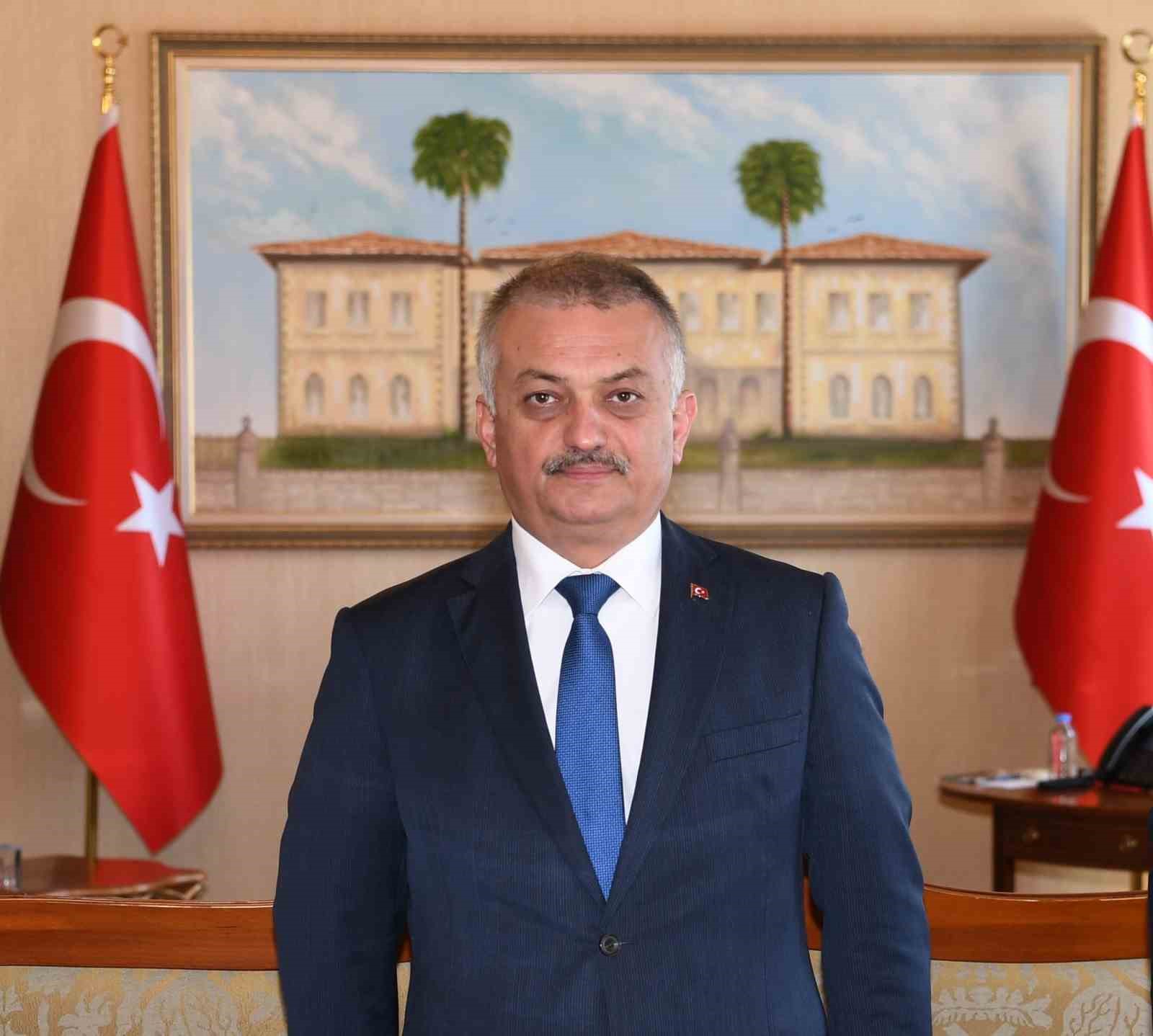 Antalya Valiliği’ne Hulusi Şahin atandı