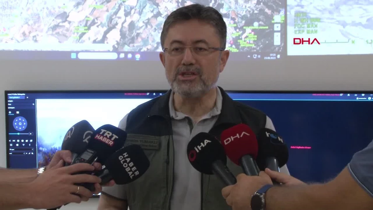 ÇANAKKALE’DEKİ ORMAN YANGININDA 2’NCİ GÜN; BAKAN YUMAKLI: YANGININ İLERLEMESİ DURDURULDU