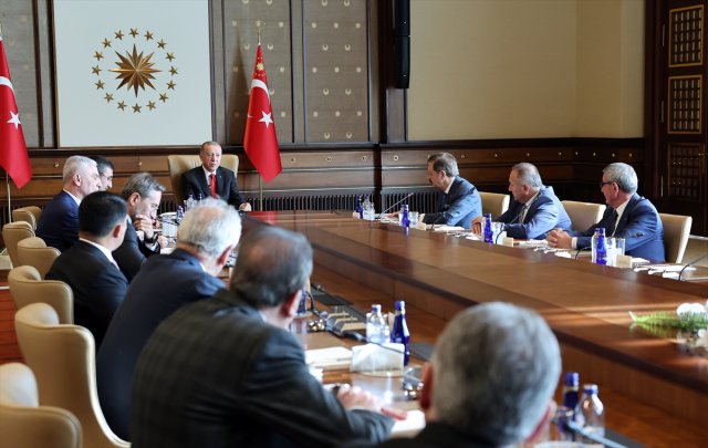 Cumhurbaşkanı Erdoğan, TOBB heyetini kabul etti: Fahiş fiyat balonu sönüyor