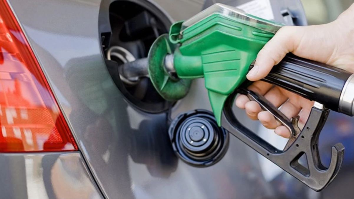 Gece yarısı akaryakıta zam!