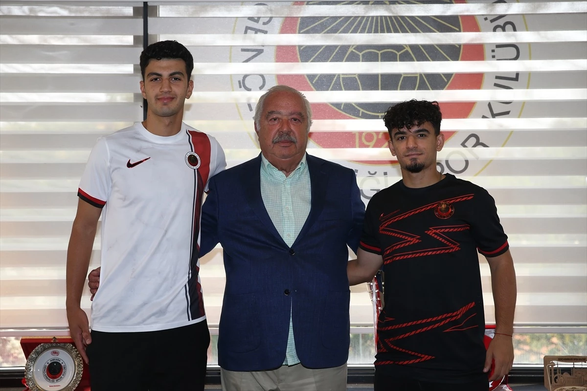 Gençlerbirliği, Fenerbahçe’den Yiğit Efe Demir ve Melih Bostan’ı kadrosuna kattı
