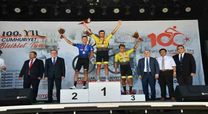 100. Yıl Cumhuriyet Bisiklet Turu’nun Havza-Samsun etabı tamamlandı