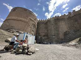 Hoşap Kalesi’nde restorasyon çalışmaları devam ediyor