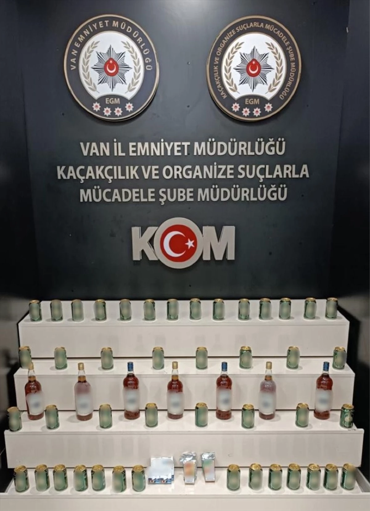 Van’da yapılan operasyonlarda çok sayıda suç unsuru ele geçirildi