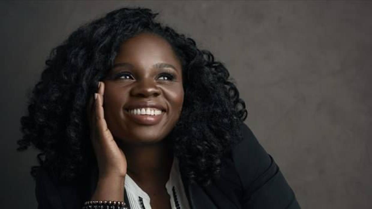 14 dile çevrilen kitabını İsveç’te yayımlatamayan ödüllü siyahi yazar Akerstrom konuştu