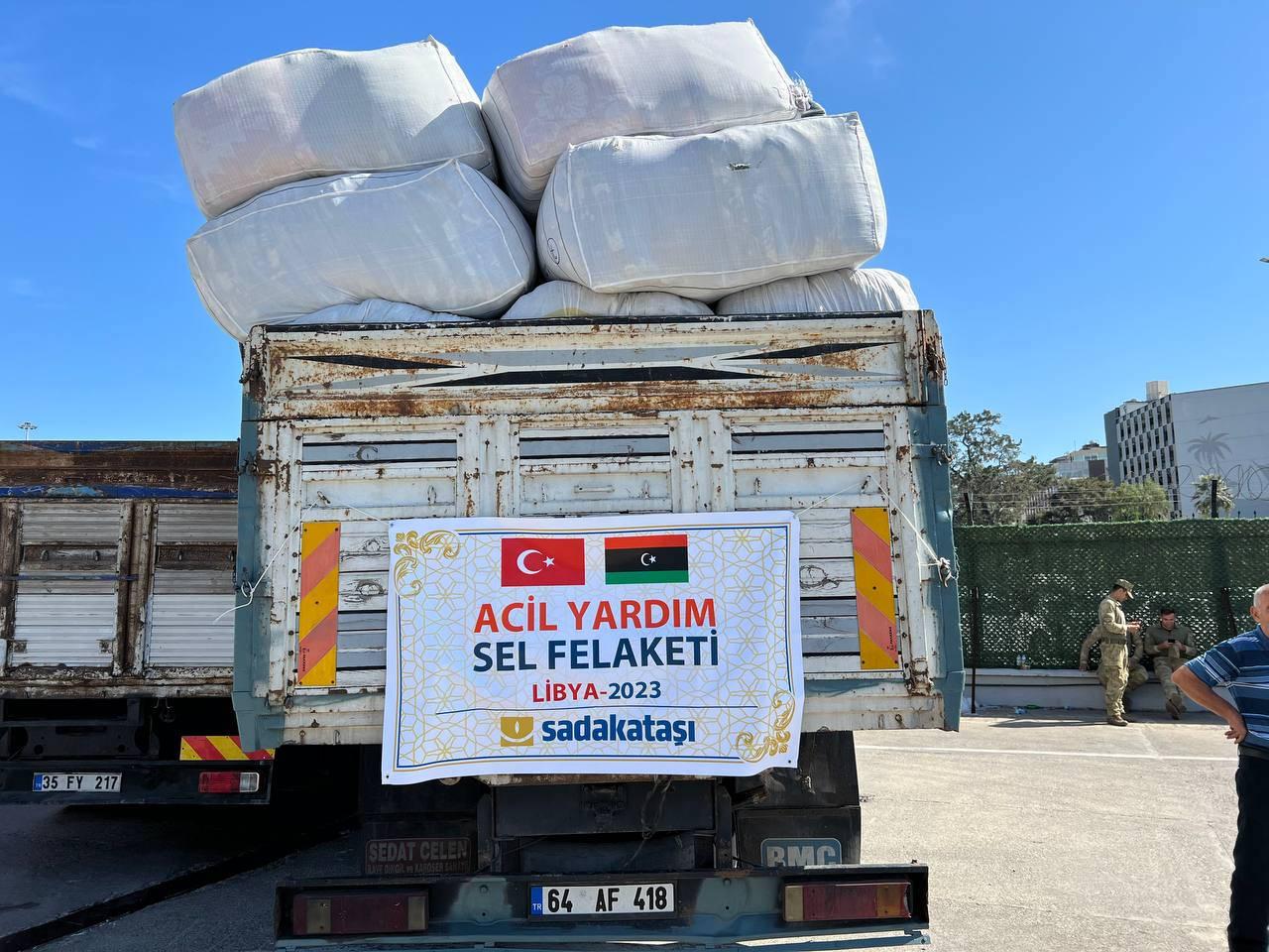 Sadakataşı Libya’da sel mağdurlarına yardım ulaştırdı